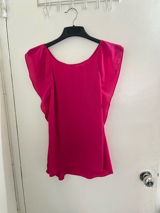 Violet & Claire Tops - Violet and Claire Women's Flutter Sleeve Blouse - Hot Pink